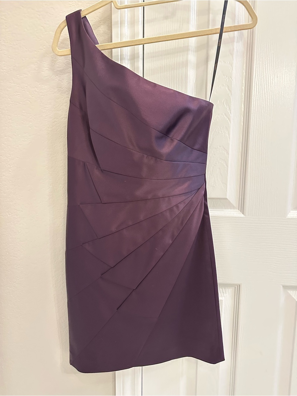 Laundry By Shelli Segal One-Shoulder Aubergine Cocktail Dress